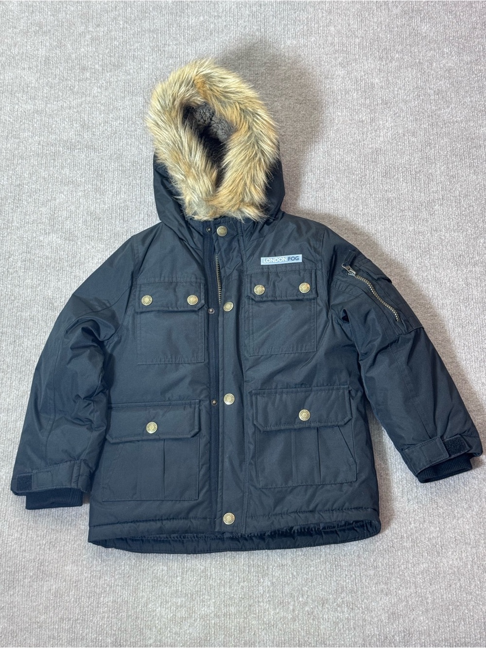 London Fog Kids Black Quilted Hooded Puffer Jacket with Faux Fur Trim M (5-6)